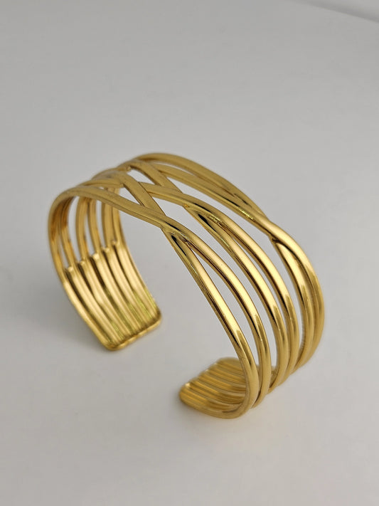Intertwined Gold Cuff Bracelet – Modern Statement Jewelry | Vivoura Jewellery