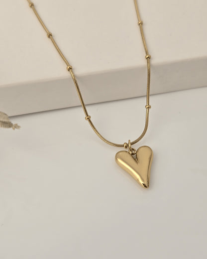 Gold Heart Pendant Necklace | Vivoura Jewellery