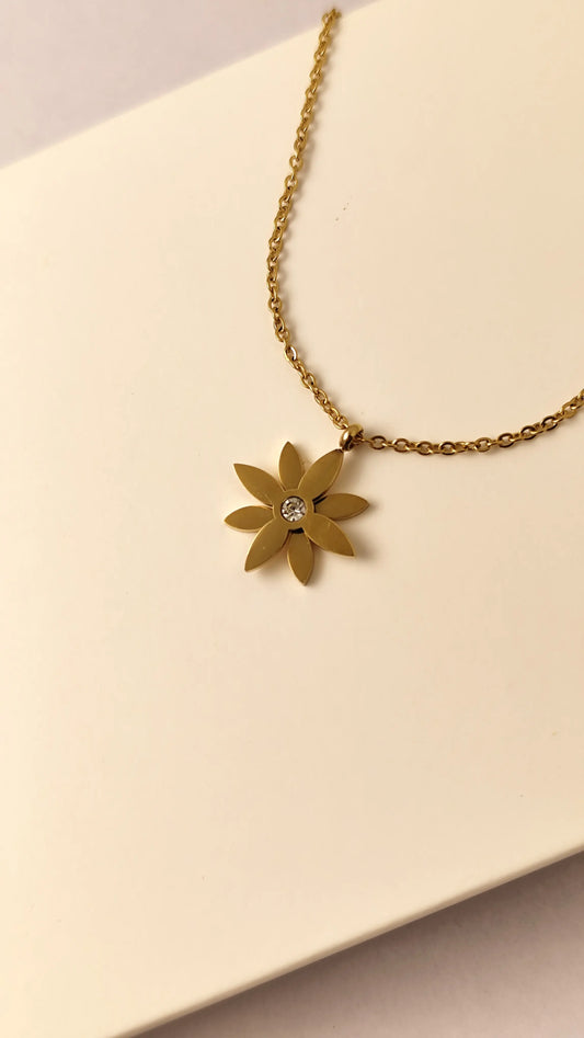 Gold Floral Pendant Necklace with Crystal – Elegant Everyday Jewellery