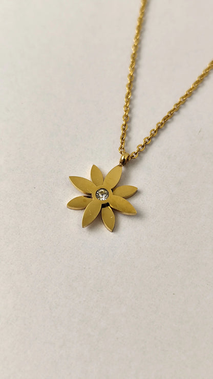 Gold Floral Pendant Necklace with Crystal – Elegant Everyday Jewellery